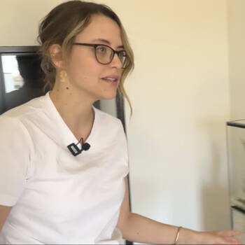 Unsere Pflegestelle Kadisha bei den Dreharbeiten.